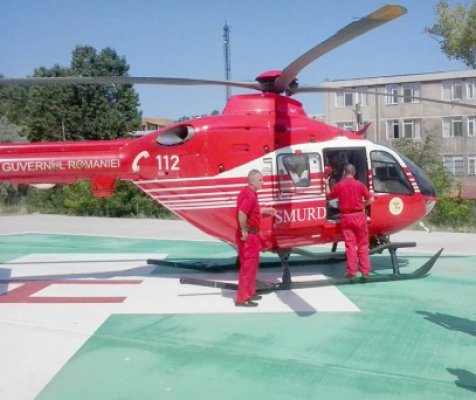 Echipajul elicopterului SMURD se destramă: Medicii vor să plece în privat!
